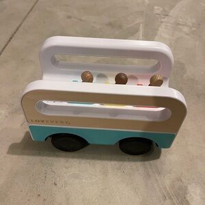 Lovevery Wheel Around Town Bus